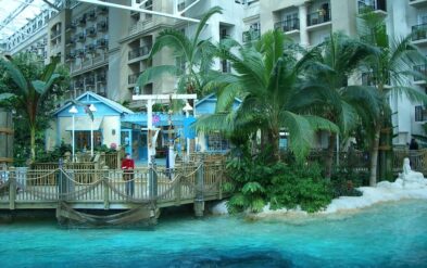 Gaylord Palms themed Boardwalk with rope and picket hand rail themed to Key West look by Fender Marine