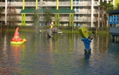 Holiday Inn Nickelodeon Hotel Themed Lake Character Animal Installation Orlando by Fender Marine for Welbro